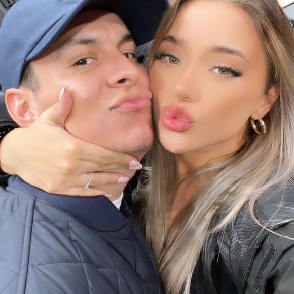 Meet your Posher, Roxy ✨ - Picture 5 of 6